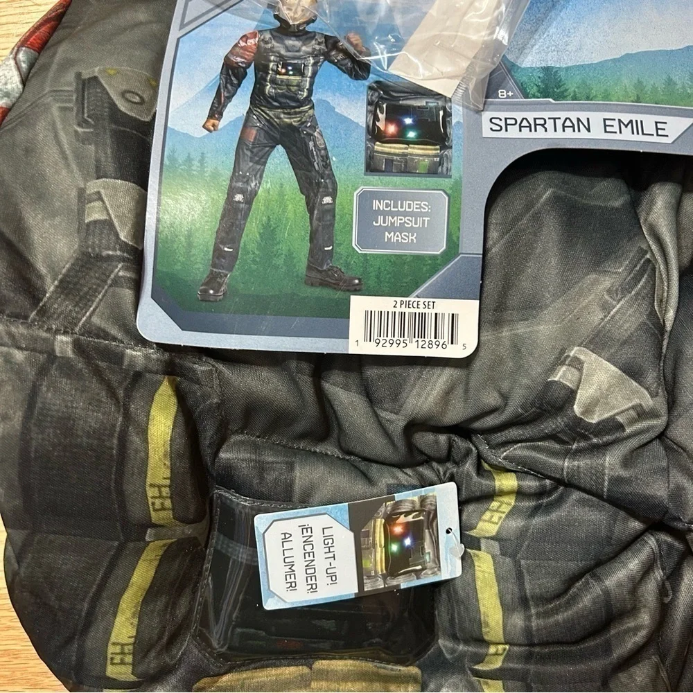 Halo Spartan Emile Costume NEW Lights Up Medium 8-10 Kids Halloween Green